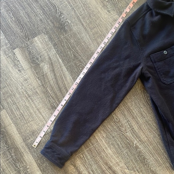 Mountain Hardware Black Button-Up Shirt/Over-shirt. Sz Medium. - Picture 5 of 9